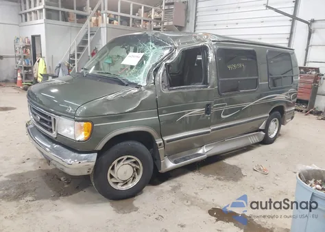 2003 Ford E-150 Recreational z USA, uszkodzony, nr VIN 1FDRE14L13HA05941